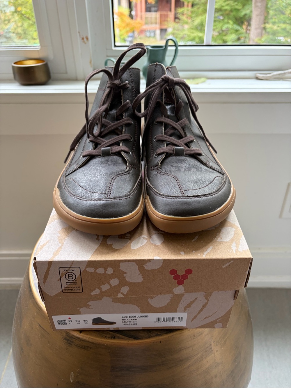 Vivo barefoot Brown Leather Minimalist Ankle Boots with Gum Sole
